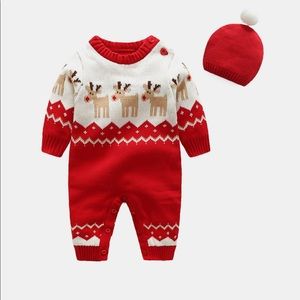 NWOT Unisex Reindeer Knit Jumpsuit with Hat Size: 12-18 Months, Color: Red
